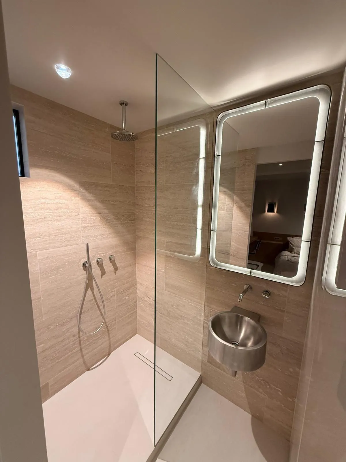 Deux chambres et deux salles de bains